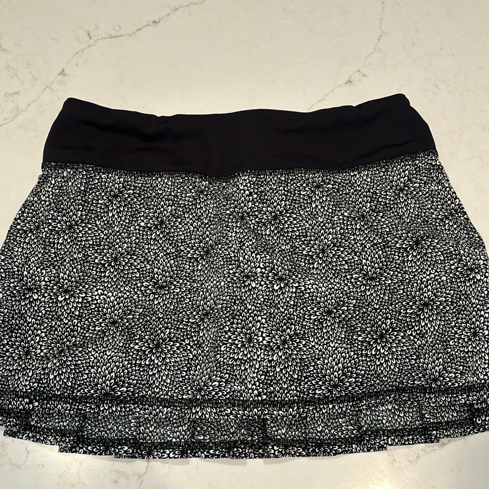 LuLu Lemon tennis skort